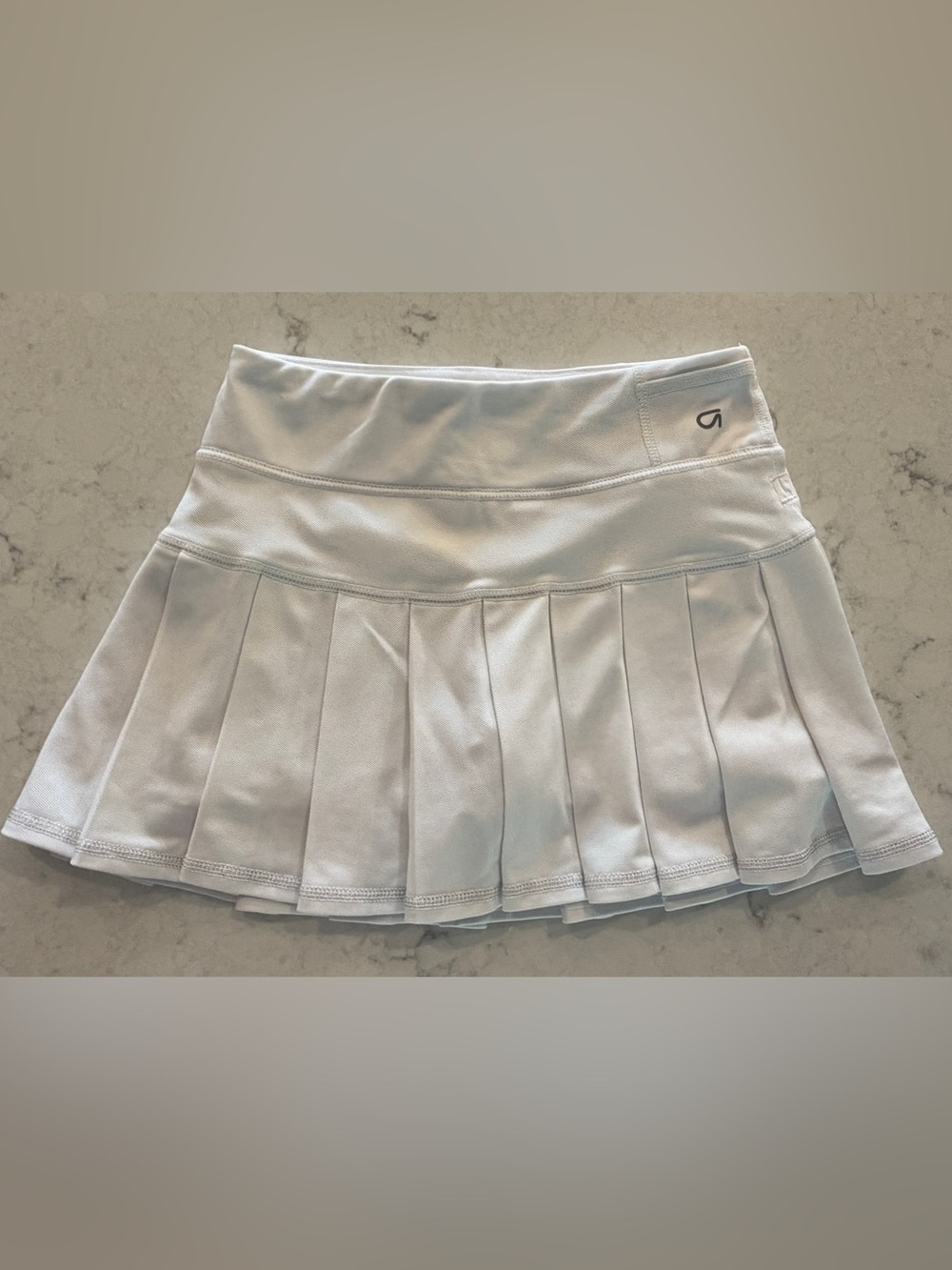 GAP Fit Girls White Pleated Tennis Skirt, like NEW